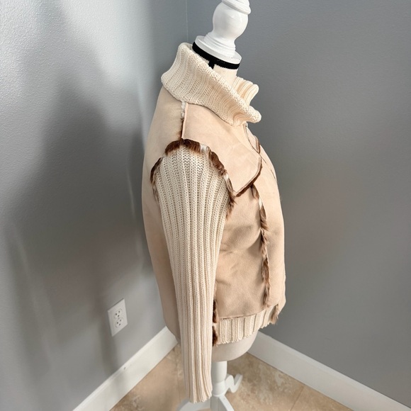 Parkhurst Cream Vest with Fur Accents - Picture 7 of 15